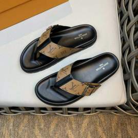 Picture of Louis Vuitton Slippers _SKULVsz38-45mnf01081452